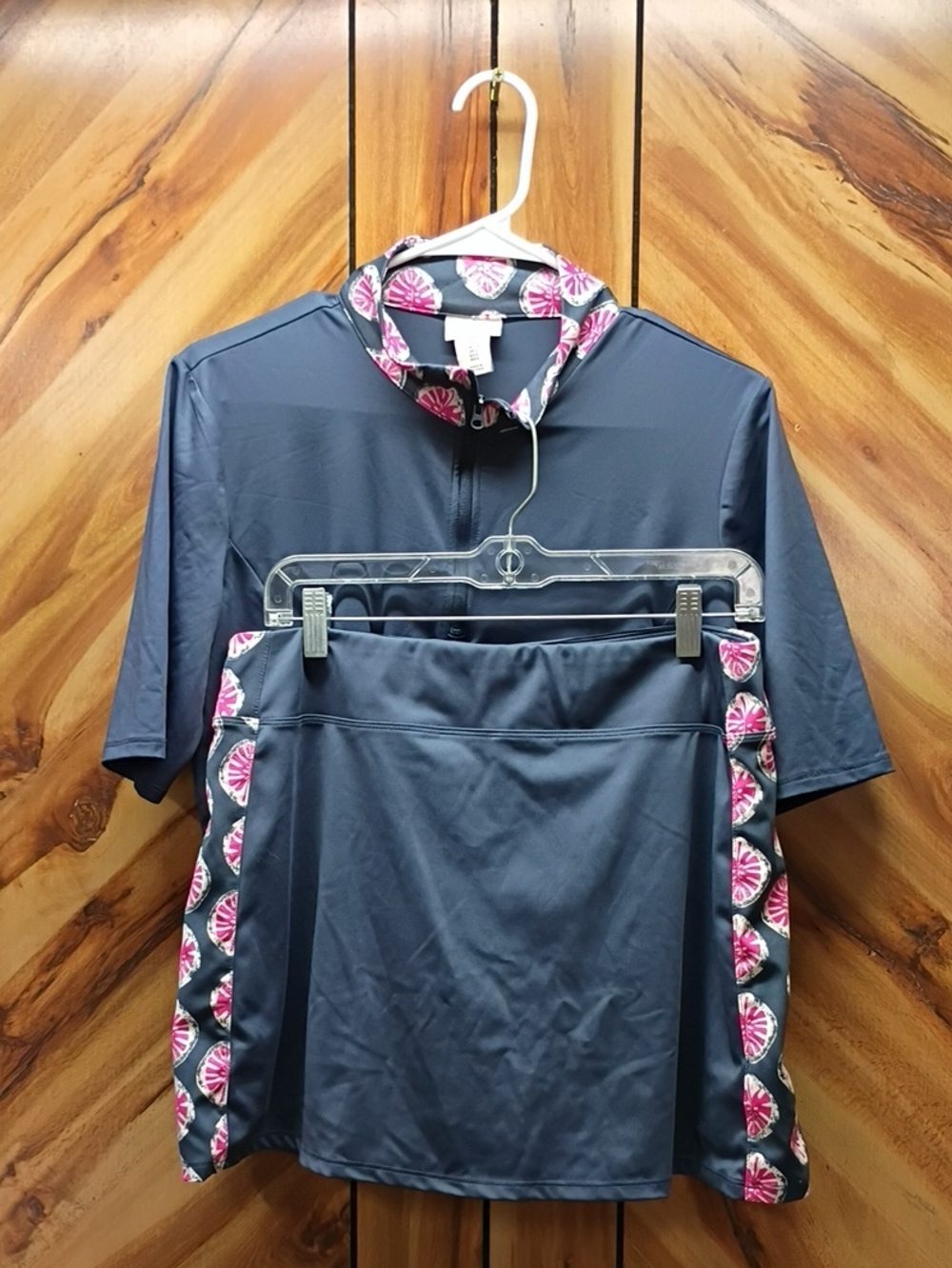 Tommy Bahama Women's Activewear Shirt And Skirt Golf Set Size L